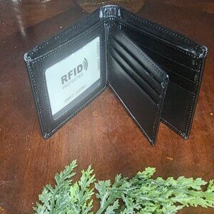 Black RFID Blocking Wallet